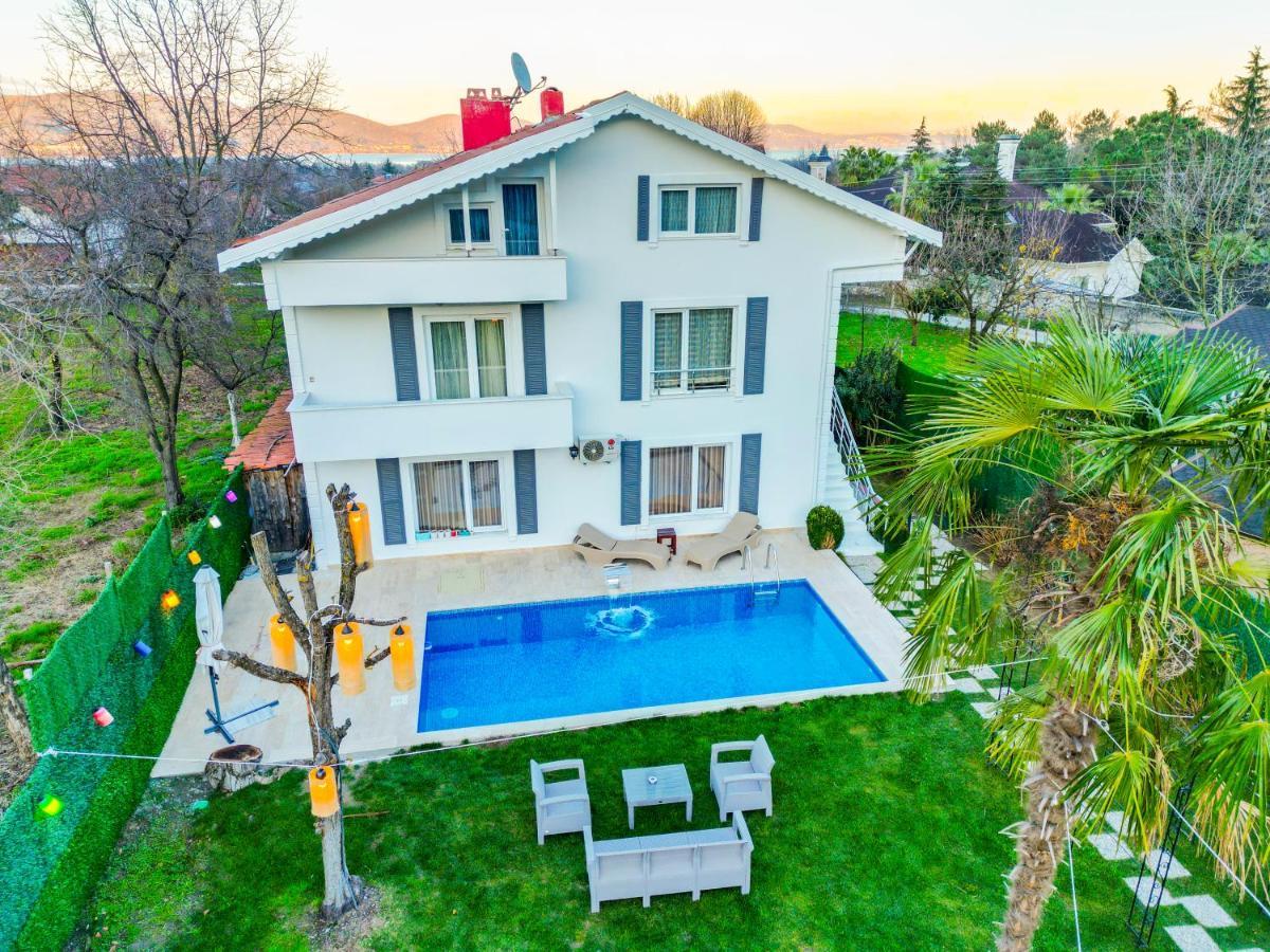 Villa Atlas Muhafazakar Havuzlu, Mustakil Genis Bahceli Sapanca Ngoại thất bức ảnh