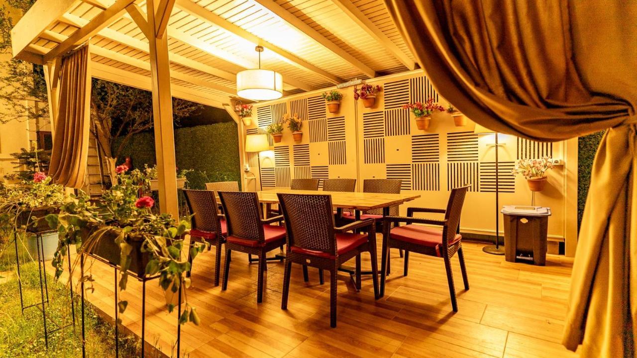 Villa Atlas Muhafazakar Havuzlu, Mustakil Genis Bahceli Sapanca Ngoại thất bức ảnh