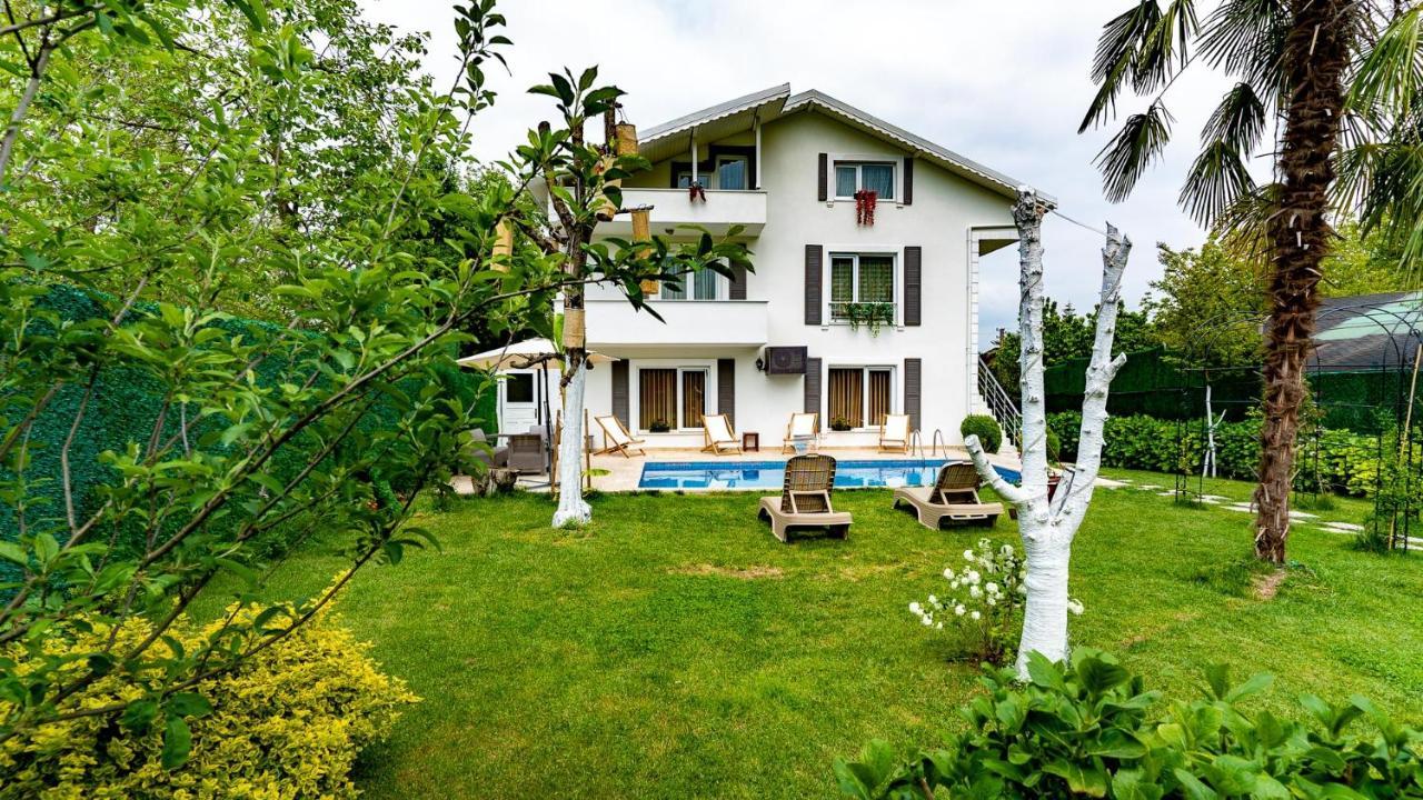 Villa Atlas Muhafazakar Havuzlu, Mustakil Genis Bahceli Sapanca Ngoại thất bức ảnh
