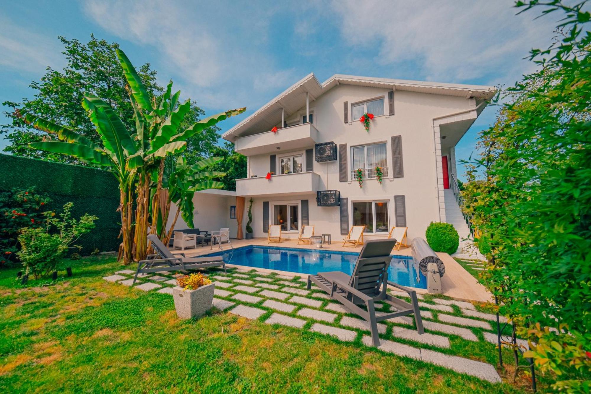 Villa Atlas Muhafazakar Havuzlu, Mustakil Genis Bahceli Sapanca Ngoại thất bức ảnh